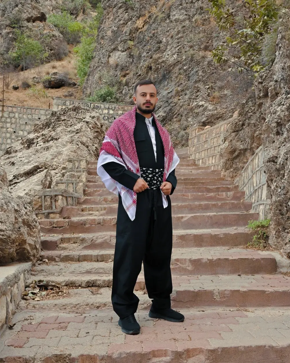 Delal – Şal u Şapik reş