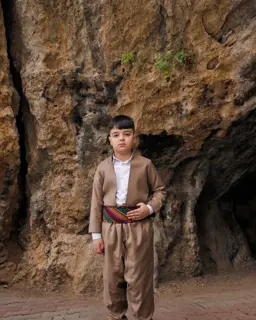 Peyman – شال و شاپک 1