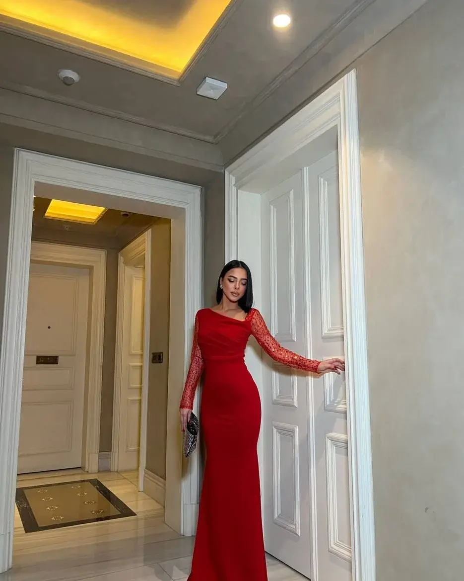 Red Fitted Evening Dress with Lace Sleeves and Asymmetric Neckline – Nuhat