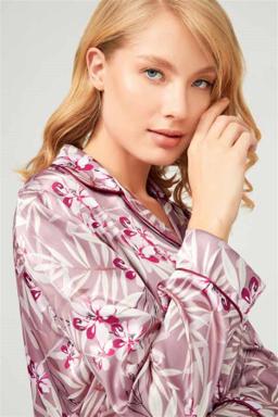 Cottonhill Satin-Pyjama Damen lang mit Knopfleiste – Pflaume geblümt 4