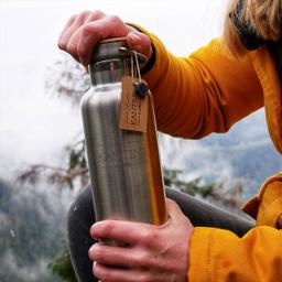 فلاسک مسافرتی HELDENA مدل Outdoor با ظرفیت 750 ml – استیل ضدزنگ با درب بامبو 7